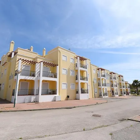Praia Da Lota Apartments