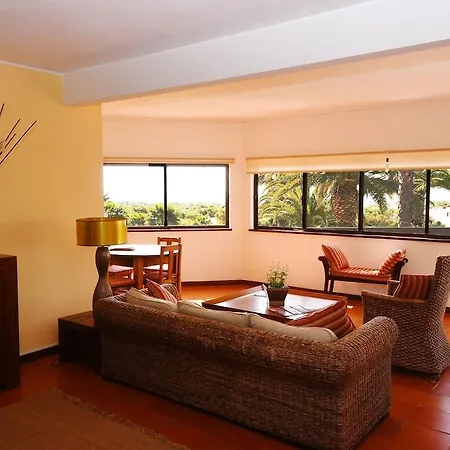 Praia Da Lota Apartments